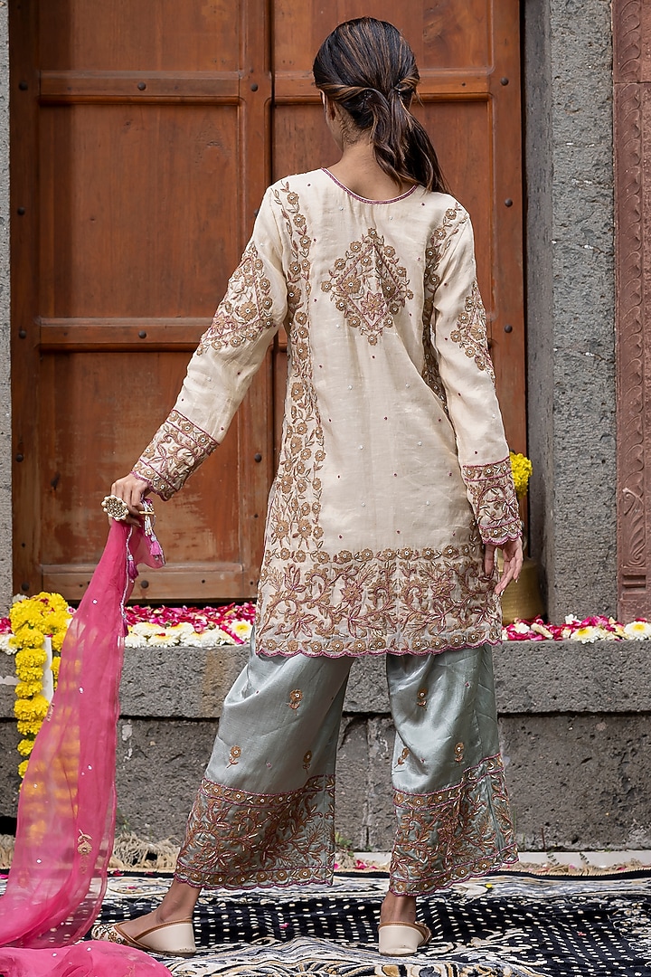 Beige Chanderi Silk Tissue Cutdana Hand Embroidered Kurta Set by Farha Syed at Pernia's Pop Up Shop