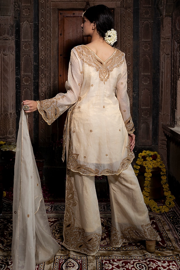 Beige Chanderi Silk Tissue Cutdana Hand Embroidered Kurta Set by Farha Syed at Pernia's Pop Up Shop