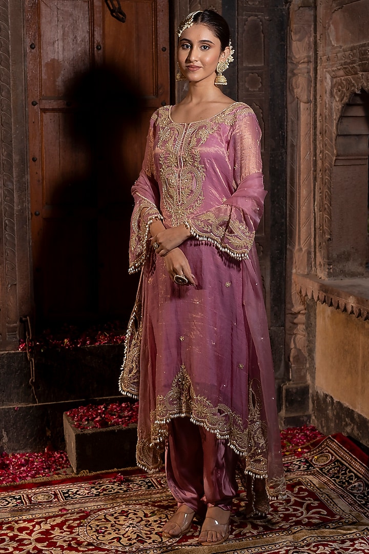 Pink Chanderi Silk Tissue Cutdana Hand Embroidered Kurta Set by Farha Syed at Pernia's Pop Up Shop