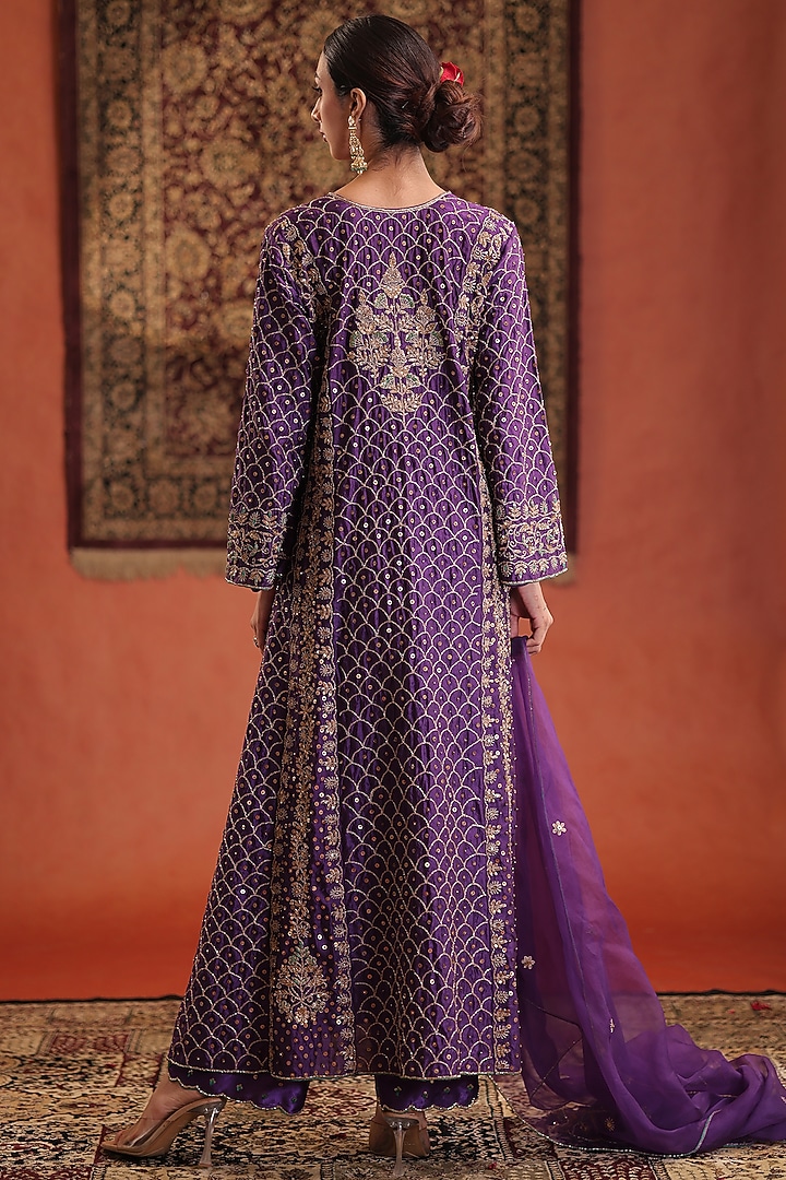 Purple Silk Zardosi Hand Embroidered Kurta Set by Farha Syed at Pernia's Pop Up Shop