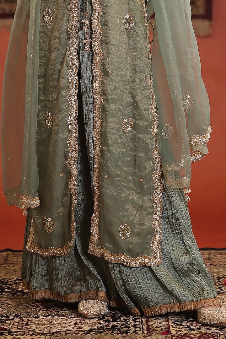 Mint Green Chanderi Silk Tissue Hand Embroidered Kurta Set by Farha Syed at Pernia's Pop Up Shop