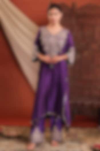 Purple Silk Zardosi Hand Embroidered Kaftan Set by Farha Syed at Pernia's Pop Up Shop