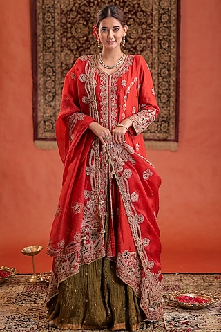 Scarlet Red Silk Hand Embroidered Kurta Set by Farha Syed
