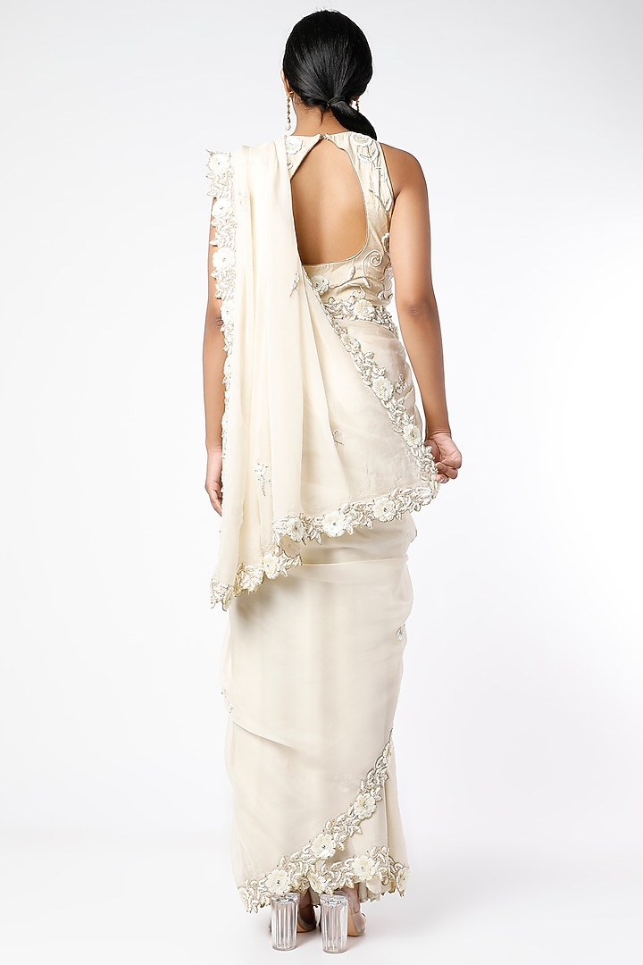 Champagne Ivory Wedding Saree Set With Hand Embroidery by Farha Syed at Pernia's Pop Up Shop