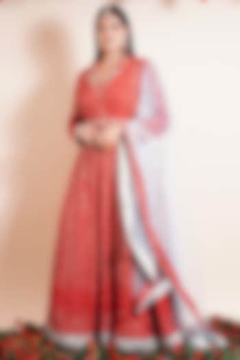 Carmine Red Embroidered Anarkali With Dupatta & Belt by Farha Syed