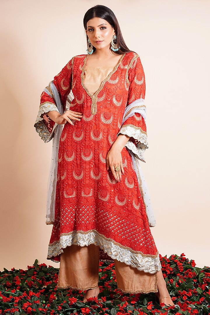 Carmine Red Embroidered Kurta Set by Farha Syed at Pernia's Pop Up Shop