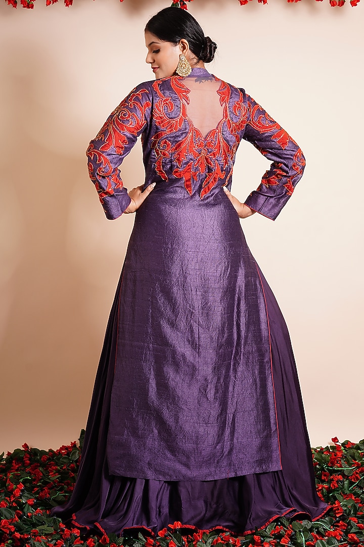 Scarlet Red Embroidered Kurta Set by Farha Syed at Pernia's Pop Up Shop