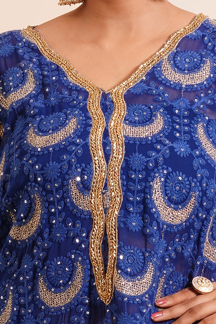 Navy Blue Embroidered Kurta Set by Farha Syed at Pernia's Pop Up Shop