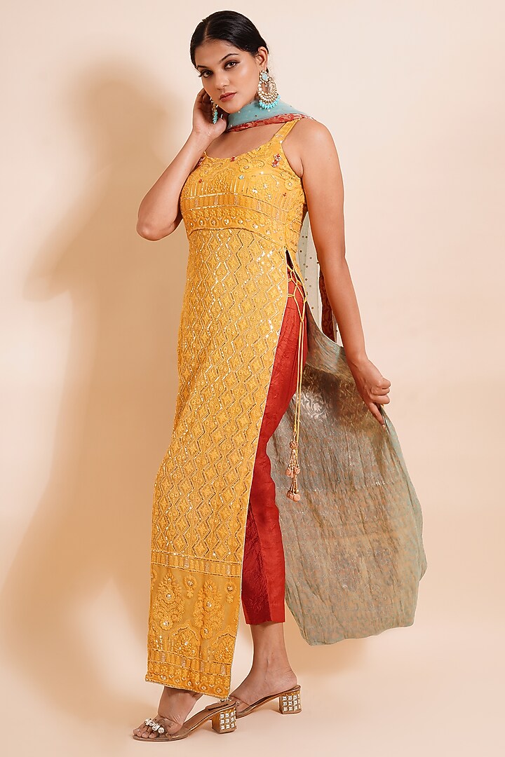 Chrome Yellow Embroidered Kurta Set by Farha Syed at Pernia's Pop Up Shop