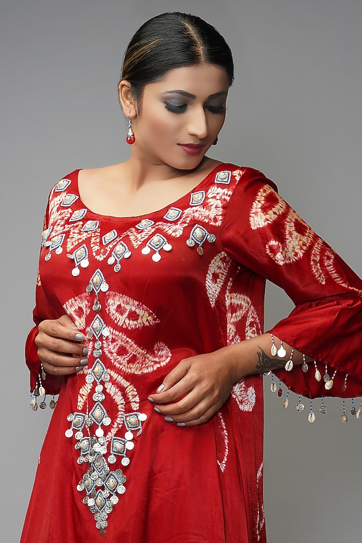 Crimson Red Embroidered Kurta by Farha Syed at Pernia's Pop Up Shop