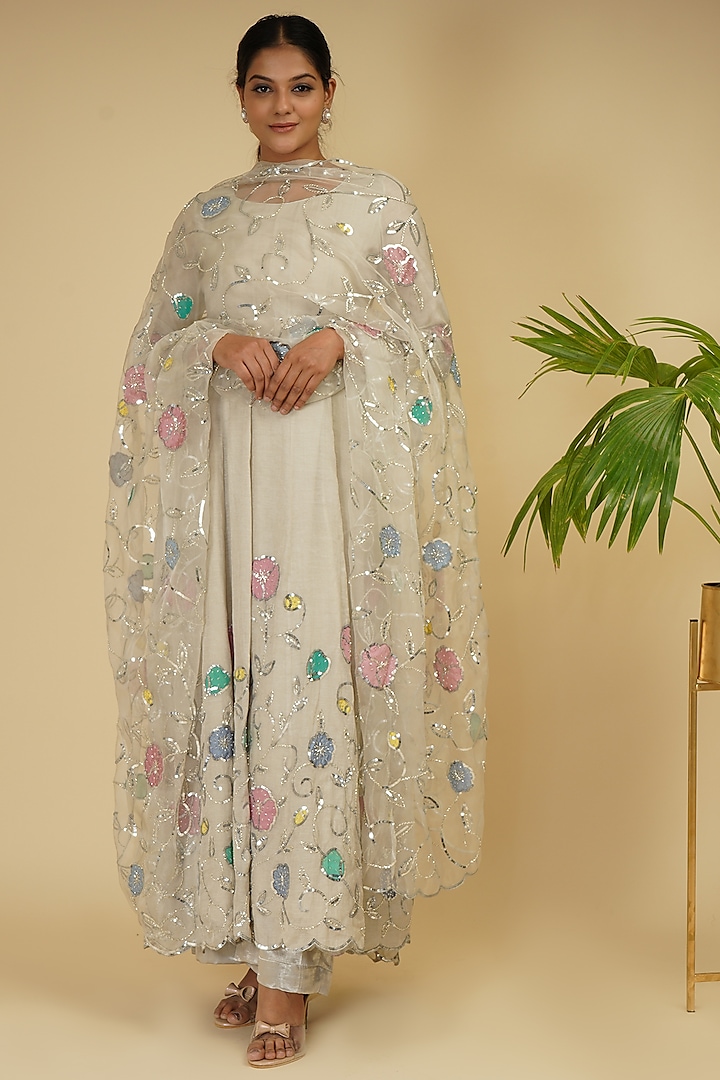 Silver Embroidered Anarkali Set by Farha Syed at Pernia's Pop Up Shop