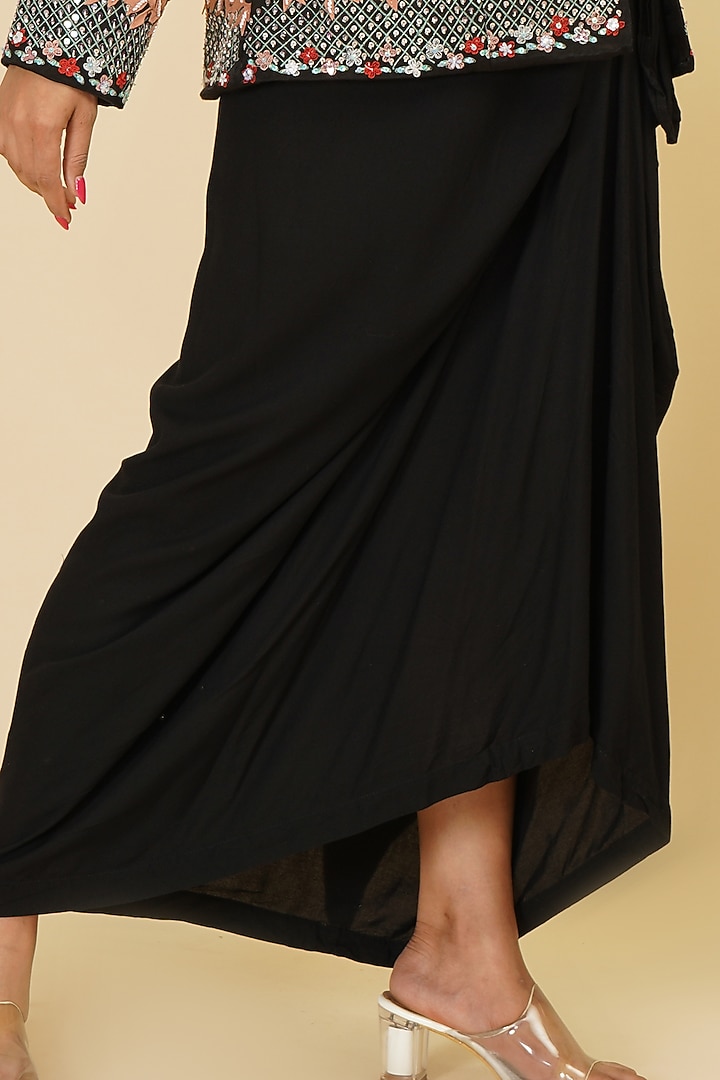 Black Modal Satin Draped Wedding Saree Set by Farha Syed at Pernia's Pop Up Shop