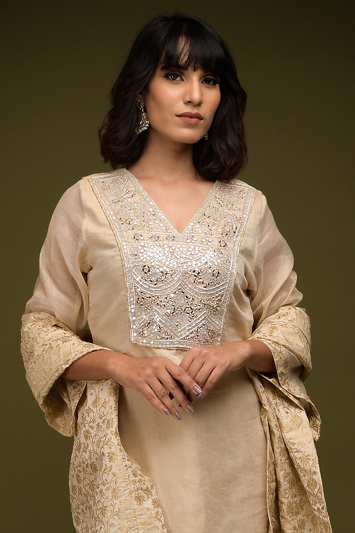 Ivory-Beige Tissue Chanderi Mirror Embroidered Kurta Set by Farha Syed at Pernia's Pop Up Shop
