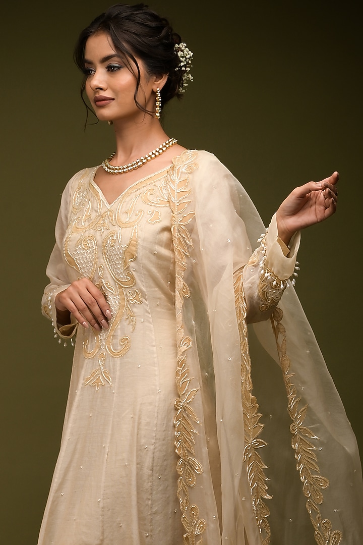 Ivory-Beige Tissue Chanderi Resham Embroidered Wedding Anarkali Set by Farha Syed at Pernia's Pop Up Shop