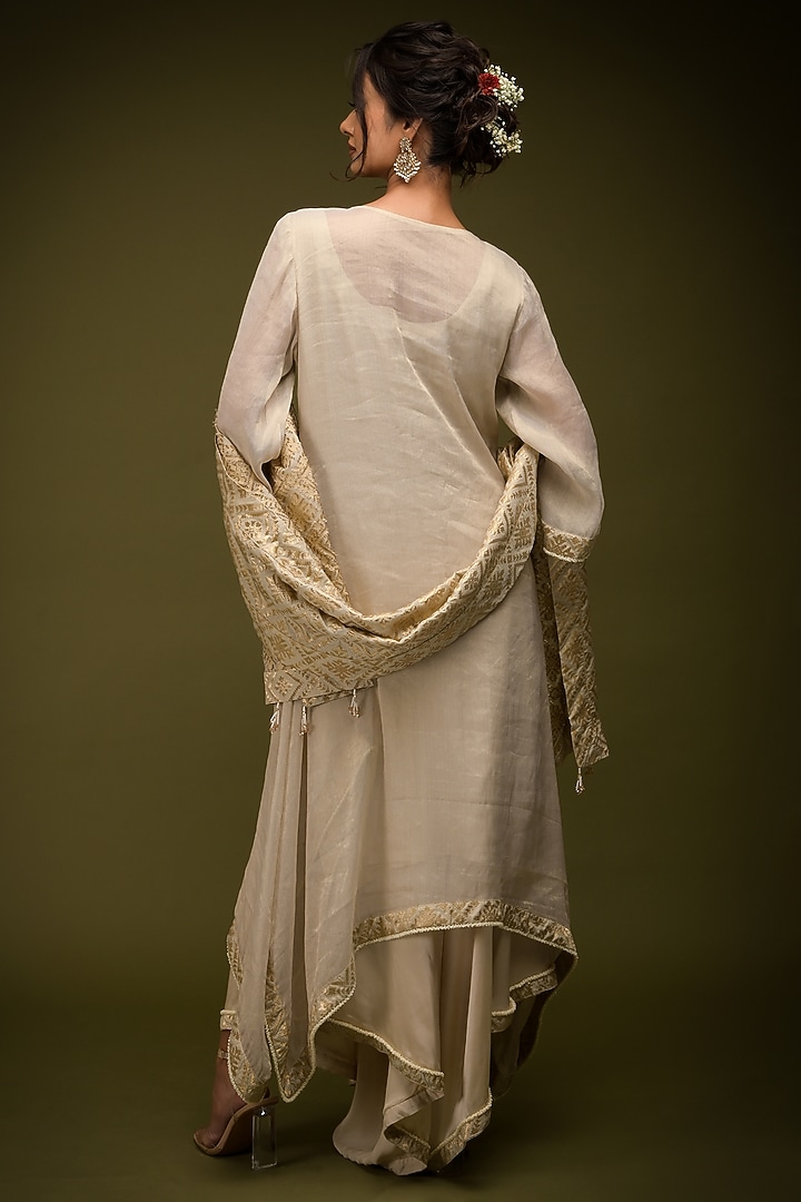 Ivory-Beige Tissue Georgette Mirror Embroidered Kurta Set by Farha Syed at Pernia's Pop Up Shop
