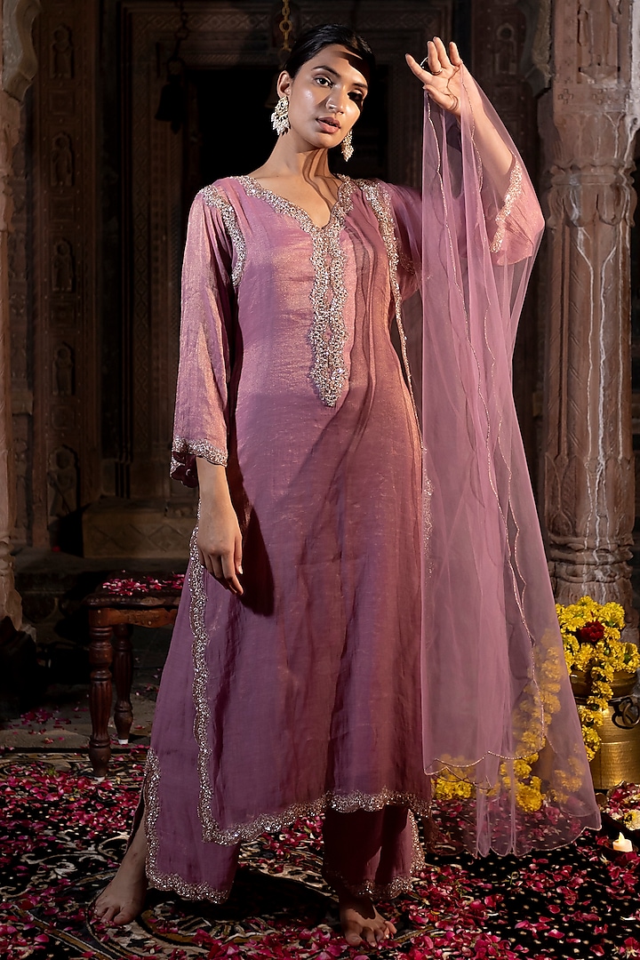 Pink Chanderi Silk Tissue Zardosi Hand Embroidered Kurta Set by Farha Syed at Pernia's Pop Up Shop