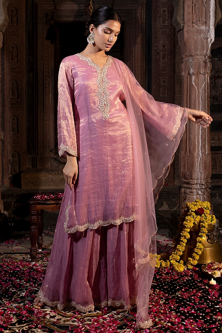 Pink Chanderi Silk Tissue Zardosi Hand Embroidered Kurta Set by Farha Syed at Pernia's Pop Up Shop