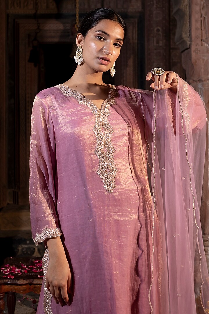 Pink Chanderi Silk Tissue Zardosi Hand Embroidered Kurta Set by Farha Syed at Pernia's Pop Up Shop