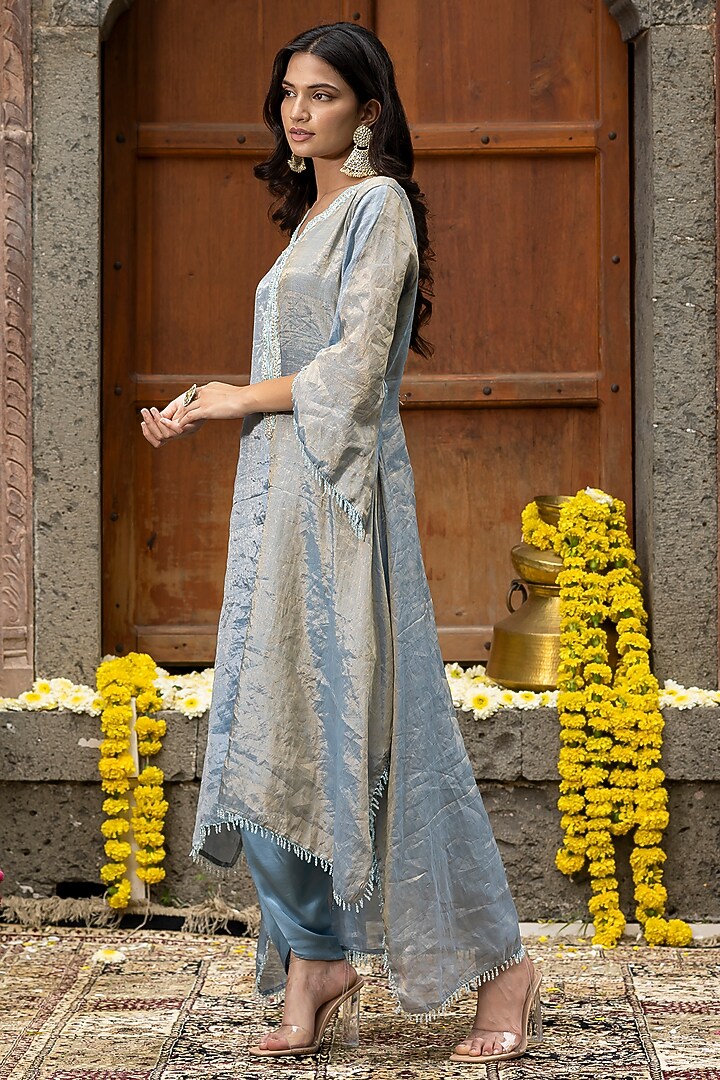 Blue & Golden Chanderi Tissue Pearl Hand Embroidered Kaftan Set by Farha Syed at Pernia's Pop Up Shop