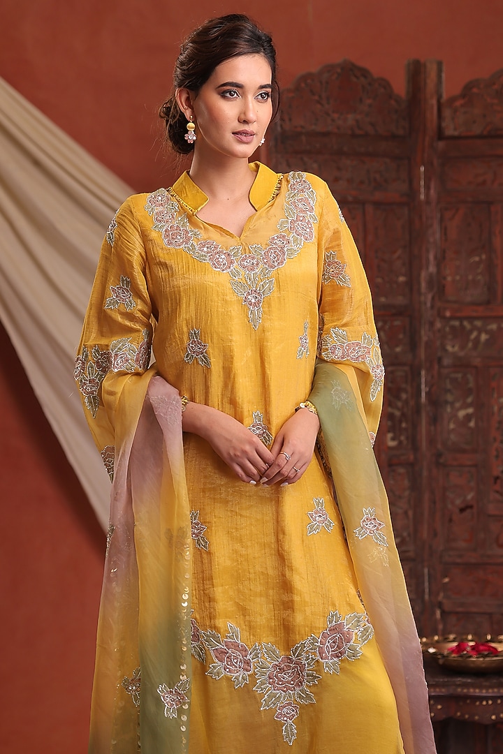 Yellow Chanderi Silk Tissue Hand Embroidered Kurta Set by Farha Syed at Pernia's Pop Up Shop