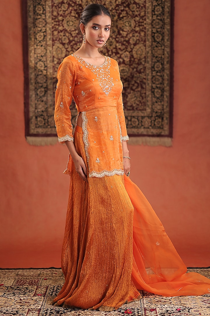 Rustic Orange Chanderi Silk Hand Embroidered Kurta Set by Farha Syed at Pernia's Pop Up Shop