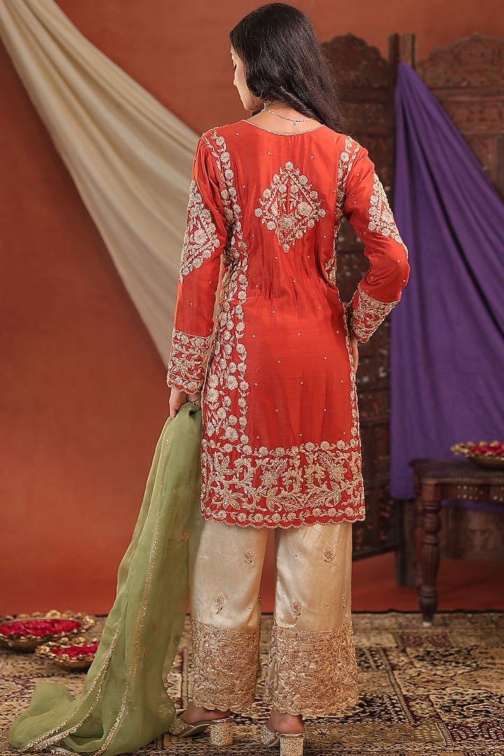 Red & Metallic Silk Hand Embroidered Kurta Set by Farha Syed at Pernia's Pop Up Shop