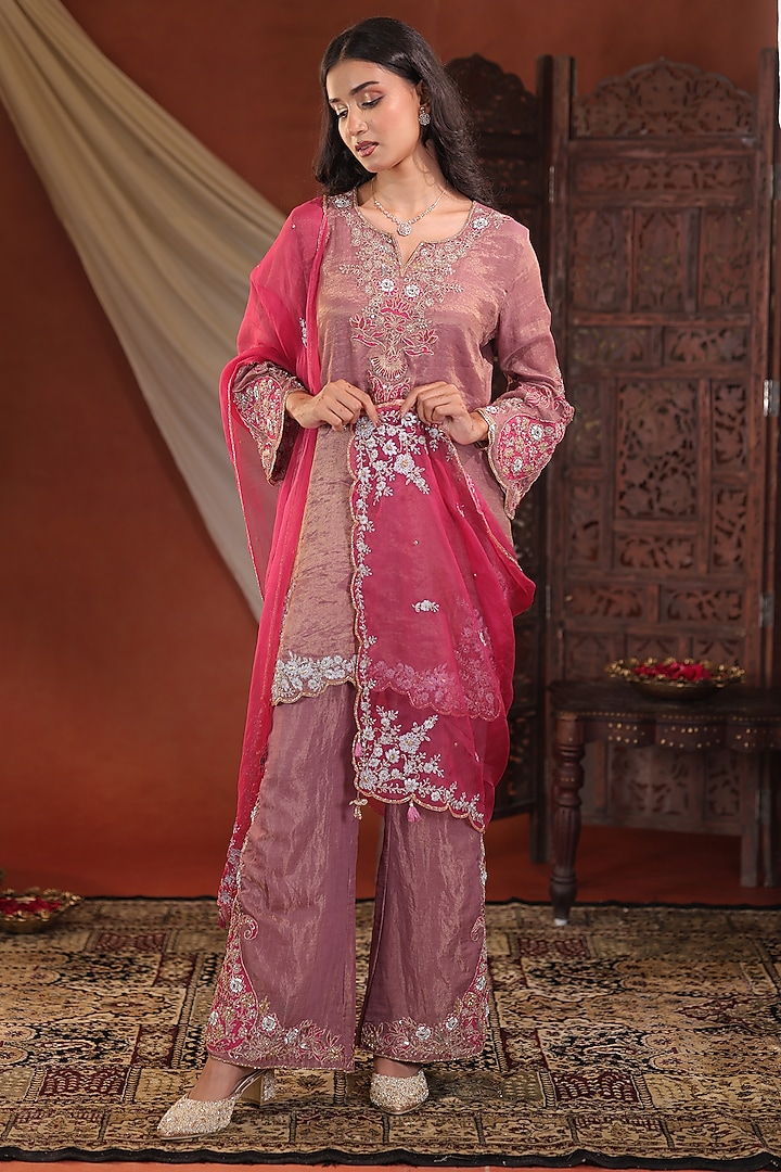 Lavender & Pink Chanderi Silk Tissue Hand Embroidered Kurta Set by Farha Syed at Pernia's Pop Up Shop