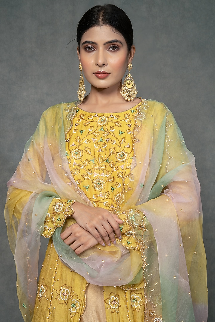 Butter Yellow Hand Embroidered Wedding Anarkali Set by Farha Syed at Pernia's Pop Up Shop