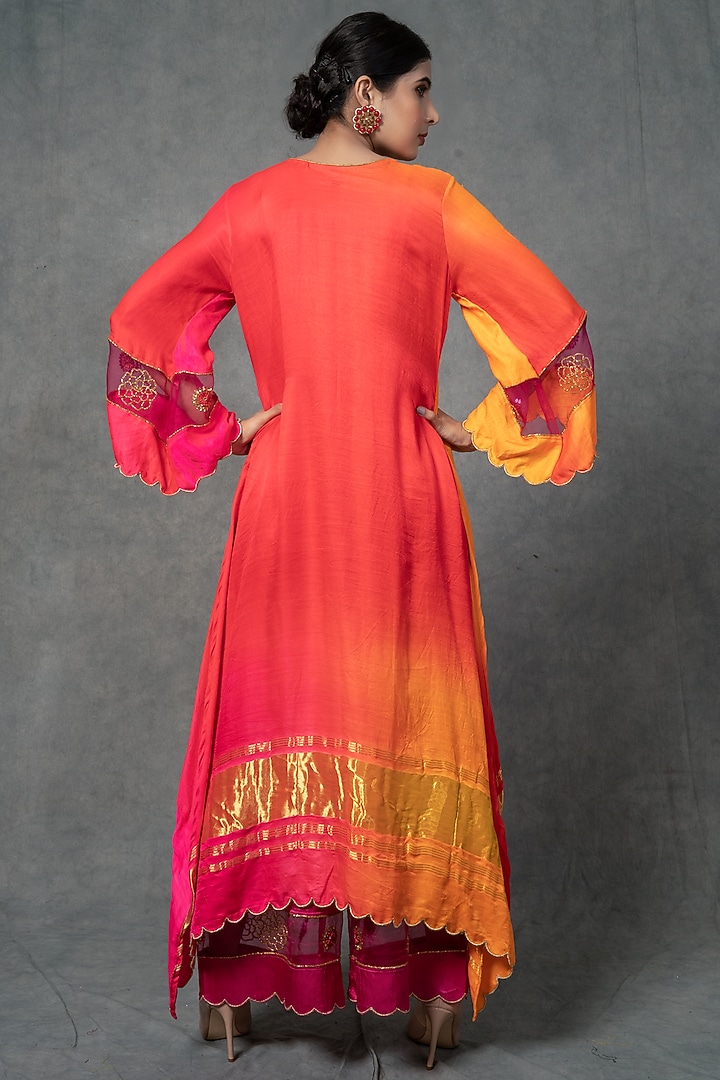 Pink & Bright Orange Hand Embroidered Kurta Set by Farha Syed at Pernia's Pop Up Shop