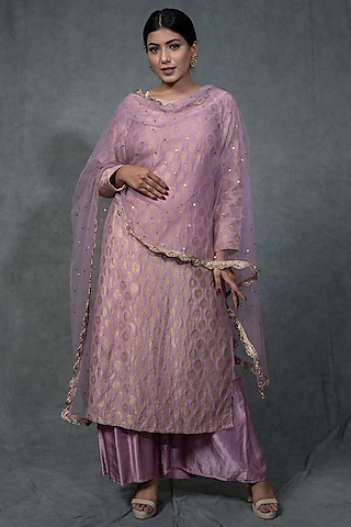 Lilac Pink Hand Embroidered Kurta Set by Farha Syed