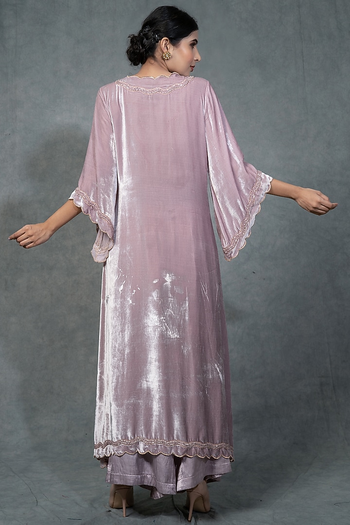 Periwinkle Purple Hand Embroidered Kurta Set by Farha Syed at Pernia's Pop Up Shop