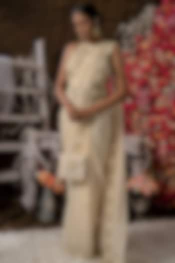 Champagne Ivory Wedding Saree Set With Hand Embroidery by Farha Syed at Pernia's Pop Up Shop