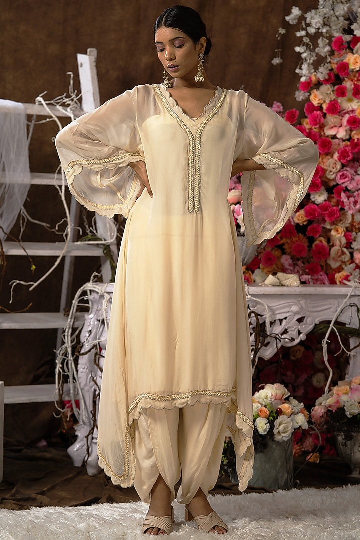 Champagne Ivory Embroidered Kurta Set by Farha Syed at Pernia's Pop Up Shop
