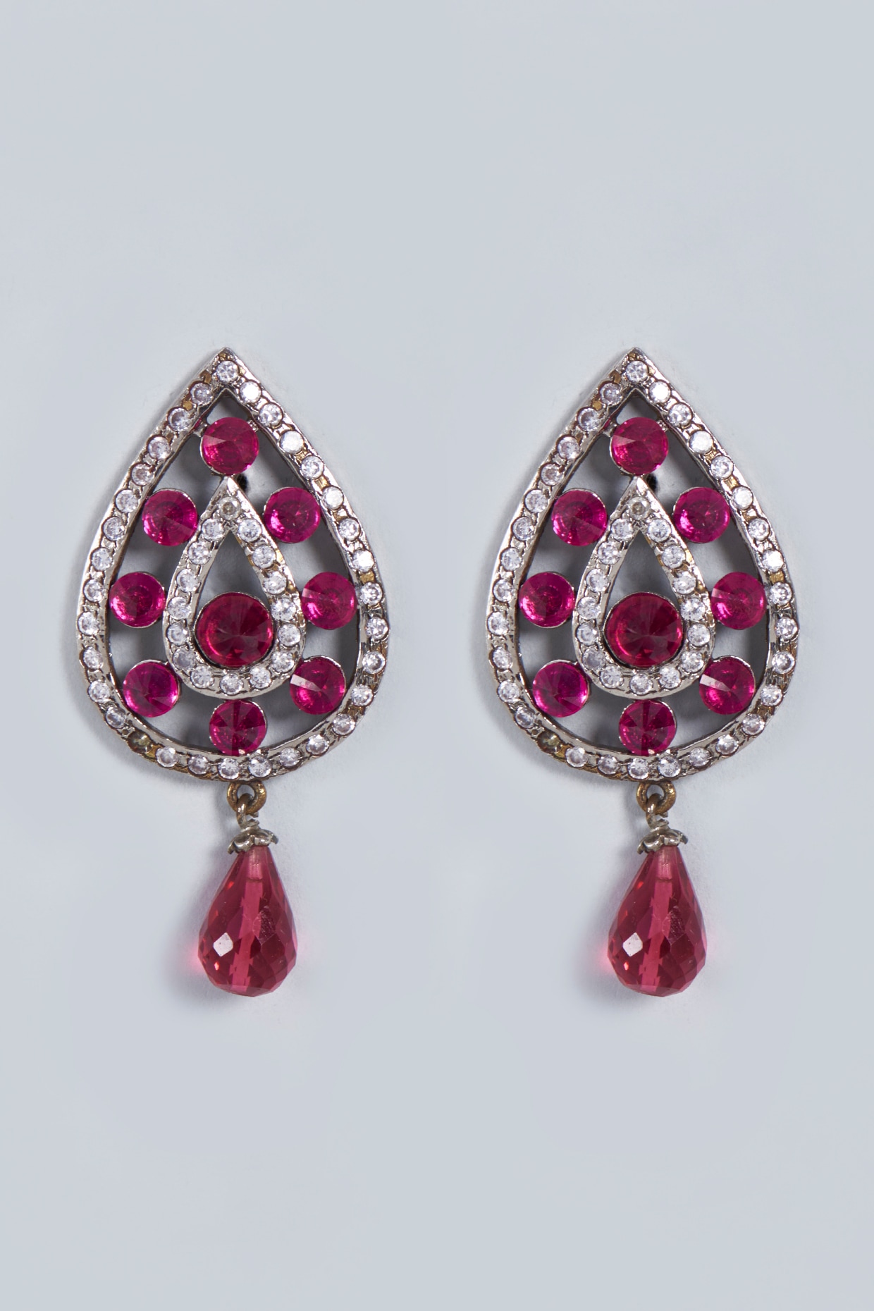 Latest Stud Earring Designs For Women Shop Online – Gehna Shop