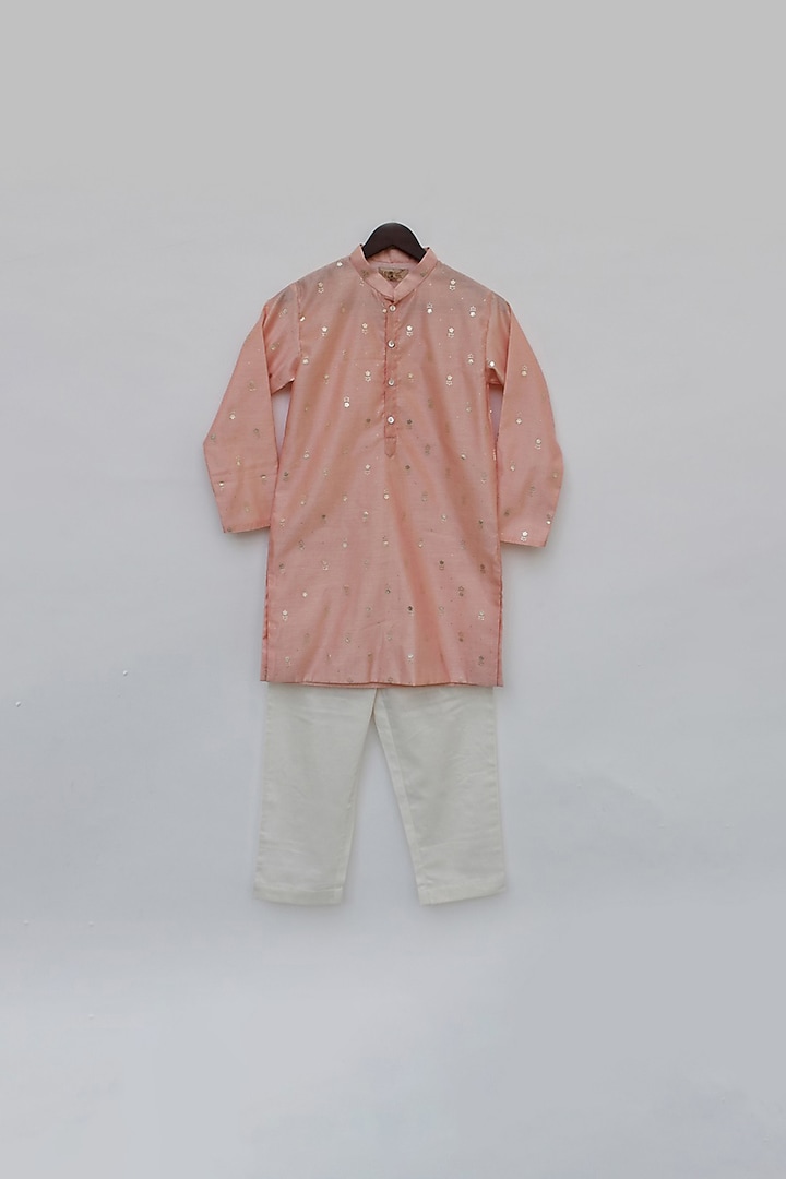 Peach & White Embroidered Kurta Set For Boys by Fayon Kids at Pernia's Pop Up Shop