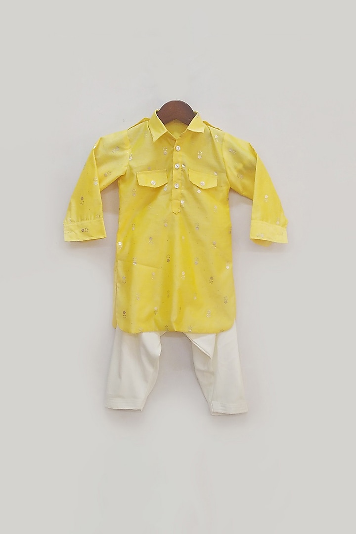 Yellow & White Embroidered Kurta Set For Boys by Fayon Kids