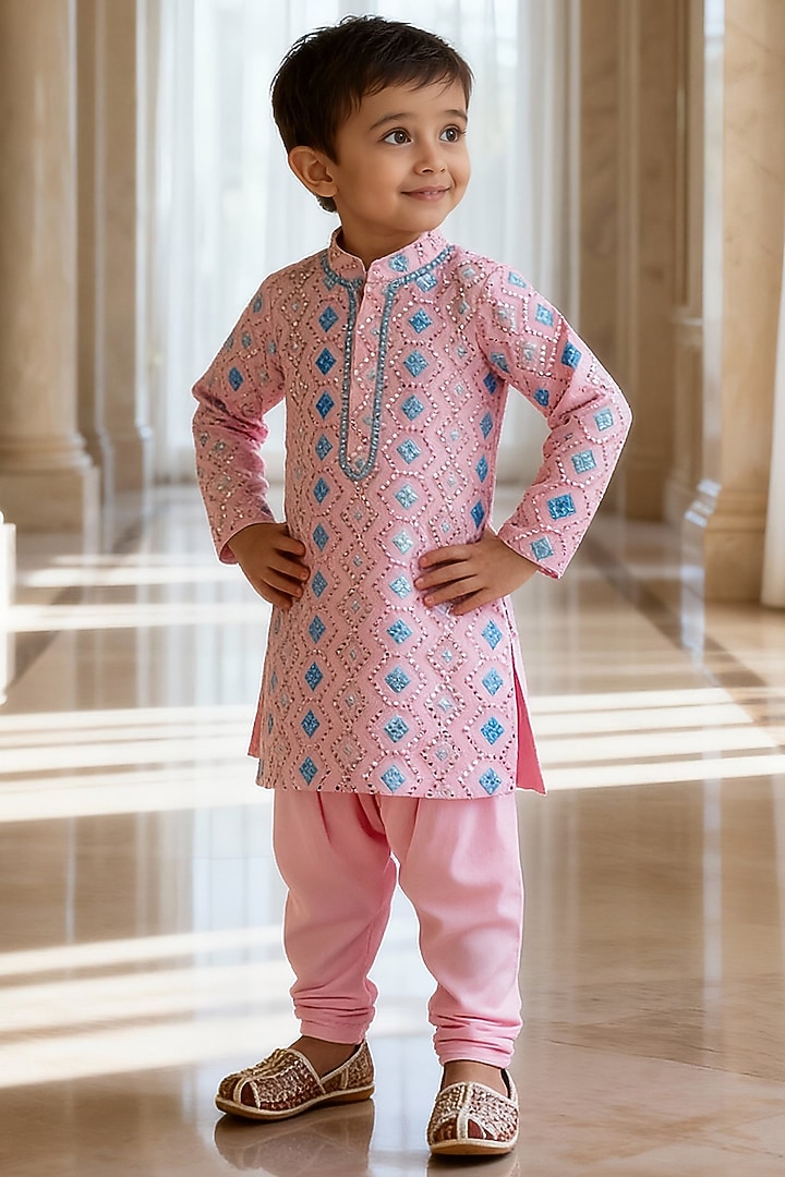 Pink Georgette Embroidered Kurta Set For Boys by Fayon Kids at Pernia's Pop Up Shop