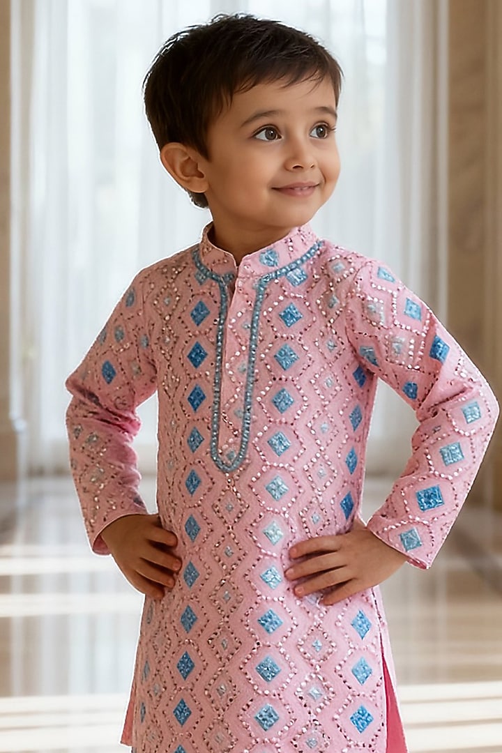 Pink Georgette Embroidered Kurta Set For Boys by Fayon Kids at Pernia's Pop Up Shop