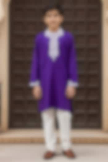 Purple Glace Cotton Embroidered Kurta Set For Boys by Fayon Kids at Pernia's Pop Up Shop
