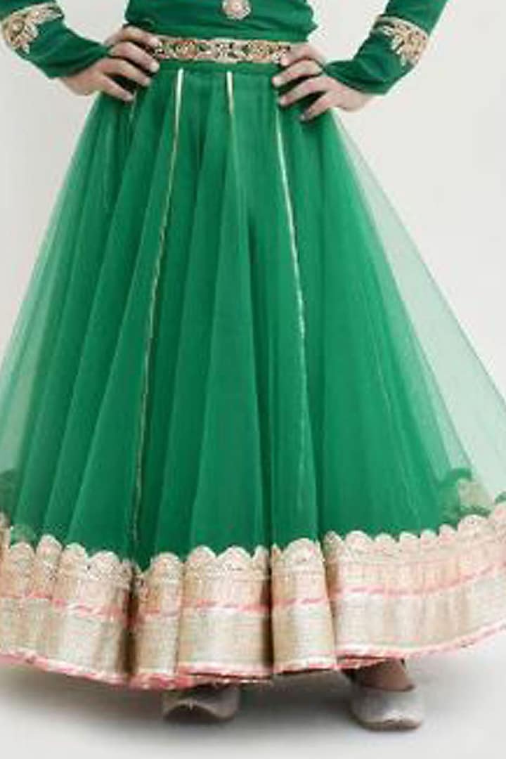 Green Net Embroidered Lehenga Set For Girls by Fayon Kids at Pernia's Pop Up Shop