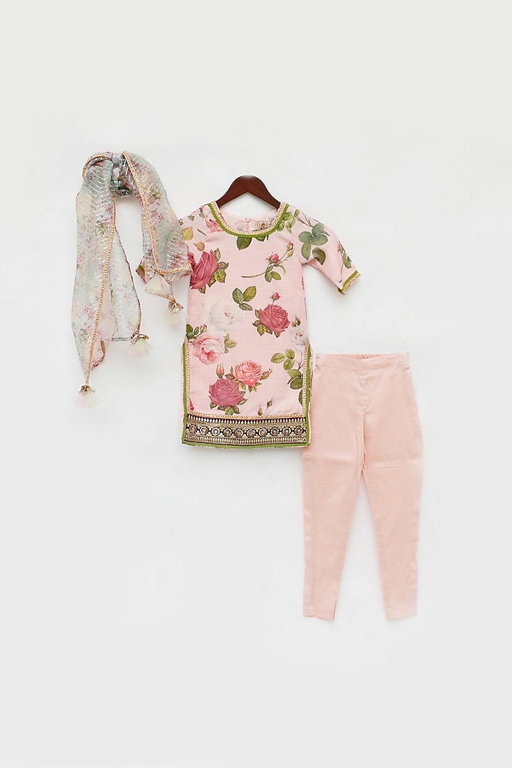Peach Cotton Floral Printed Kurta Set For Girls by Fayon Kids at Pernia's Pop Up Shop
