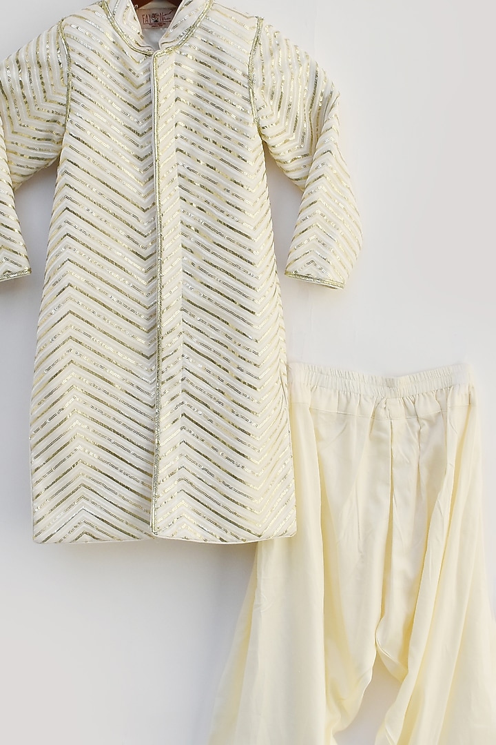 Off-White Cotton Silk Embroidered Kurta Set For Boys by Fayon Kids at Pernia's Pop Up Shop