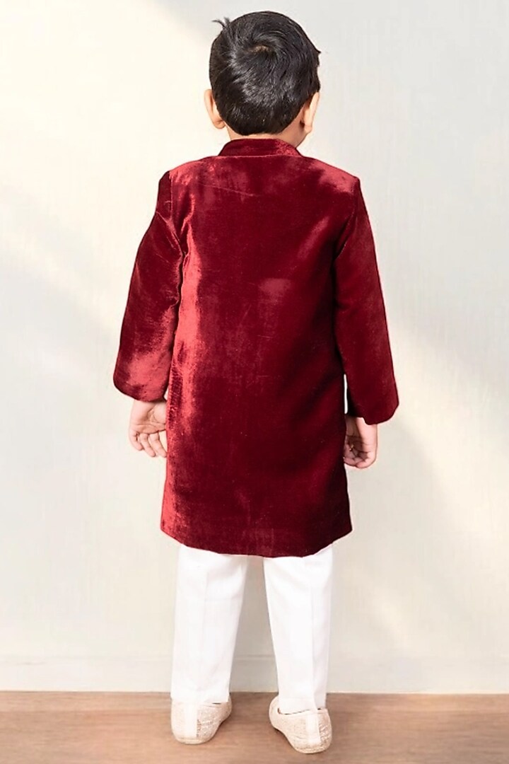 Maroon Velvet Embroidered Sherwani Set For Boys by Fayon Kids at Pernia's Pop Up Shop