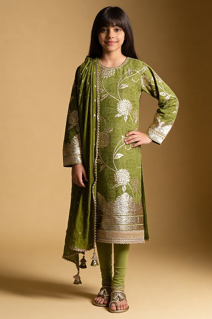 Green Brocade Embroidered Kurta Set For Girls by Fayon Kids at Pernia's Pop Up Shop