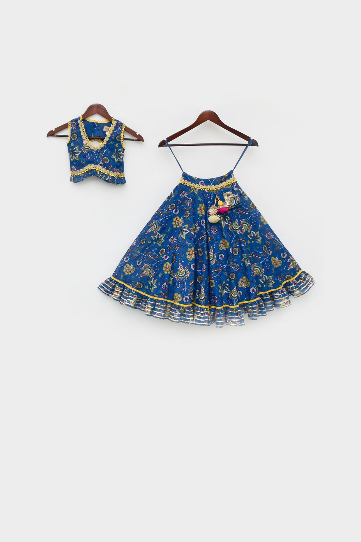 Buy Viluchi Baby Girls & Girls Velvet Semi Stitched Lehenga Choli GHUGHAT- BLUE-KIDS-26-3-4 at Amazon.in