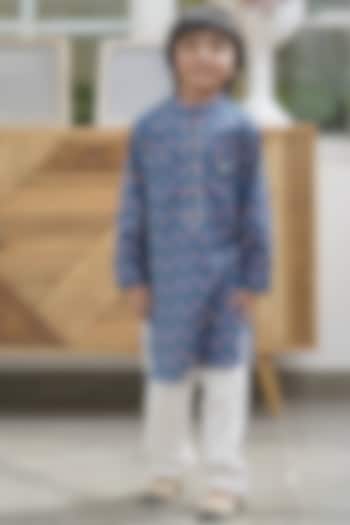 Blue Printed Kurta Set For Boys by Fayon Kids at Pernia's Pop Up Shop