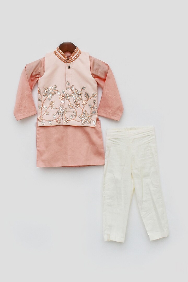 Peach Silk Mirror Embroidered Bundi Jacket Set For Boys by Fayon Kids at Pernia's Pop Up Shop