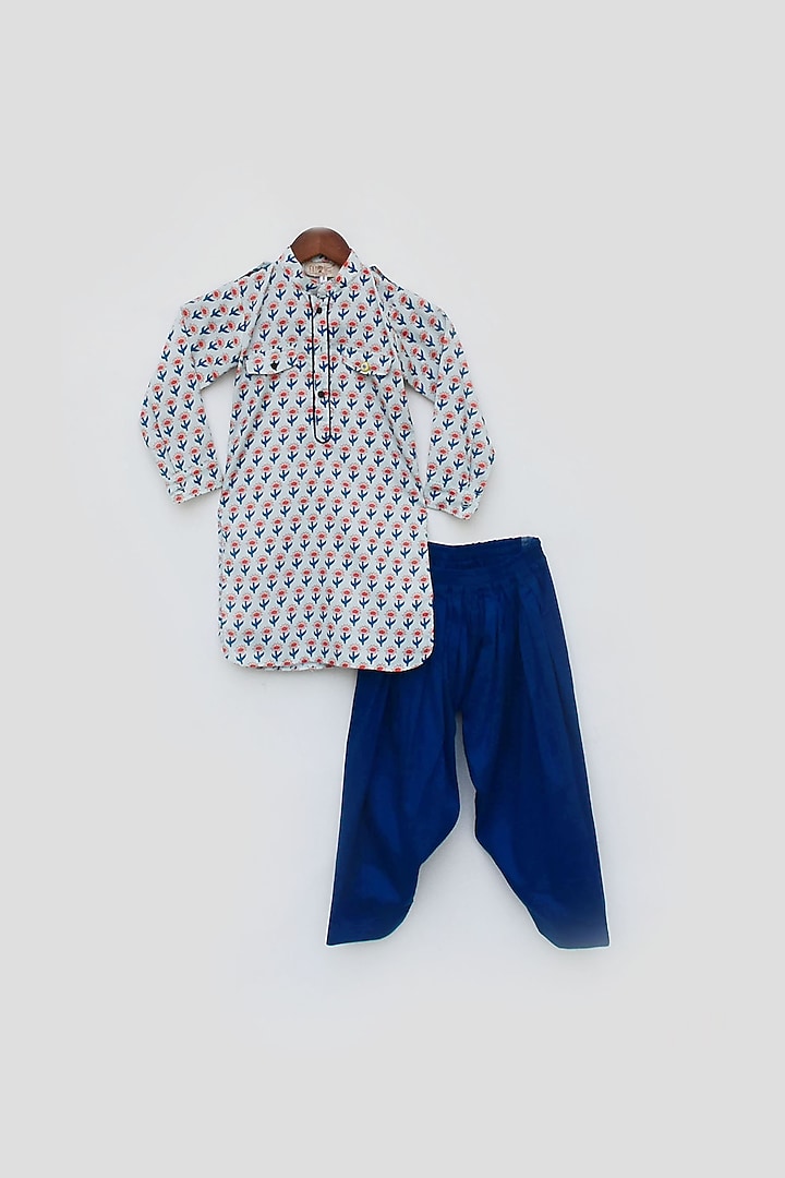 Multi-Colored Printed Kurta Set For Boys by Fayon Kids at Pernia's Pop Up Shop