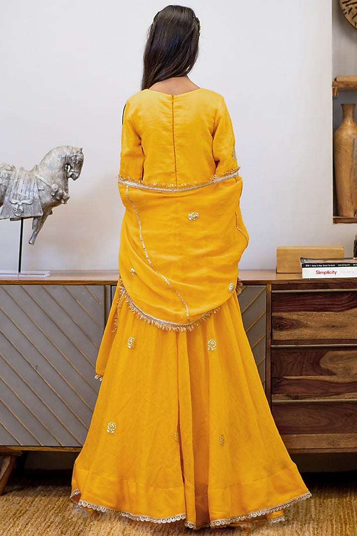 Yellow Chanderi Embroidered Anarkali Set For Girls by Fayon Kids at Pernia's Pop Up Shop