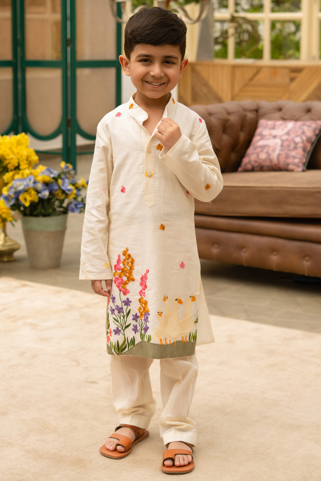 Off-White Cotton Embroidered Kurta Set For Boys by Fayon Kids